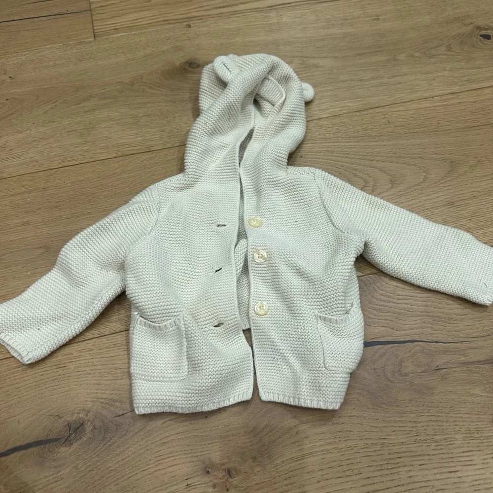 Gap baby Cream Knit Baby Cardigan with Hood 6/12m